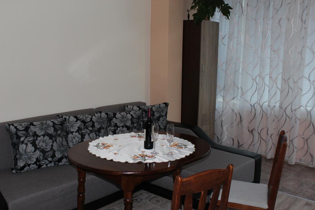 Apartment Central Varna ภายนอก รูปภาพ