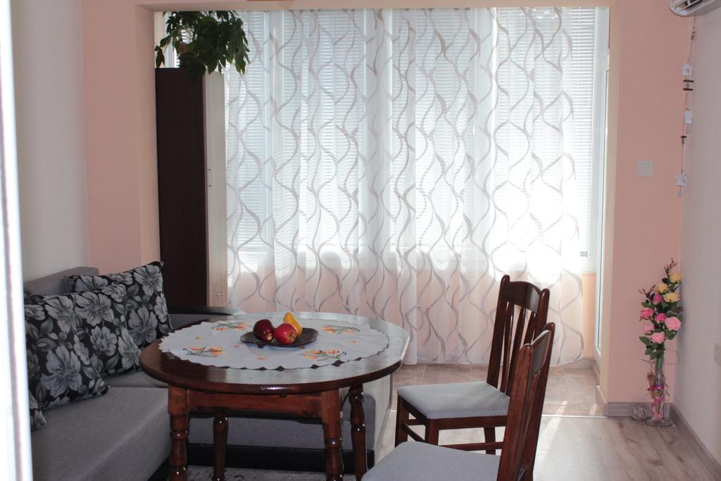 Apartment Central Varna ภายนอก รูปภาพ