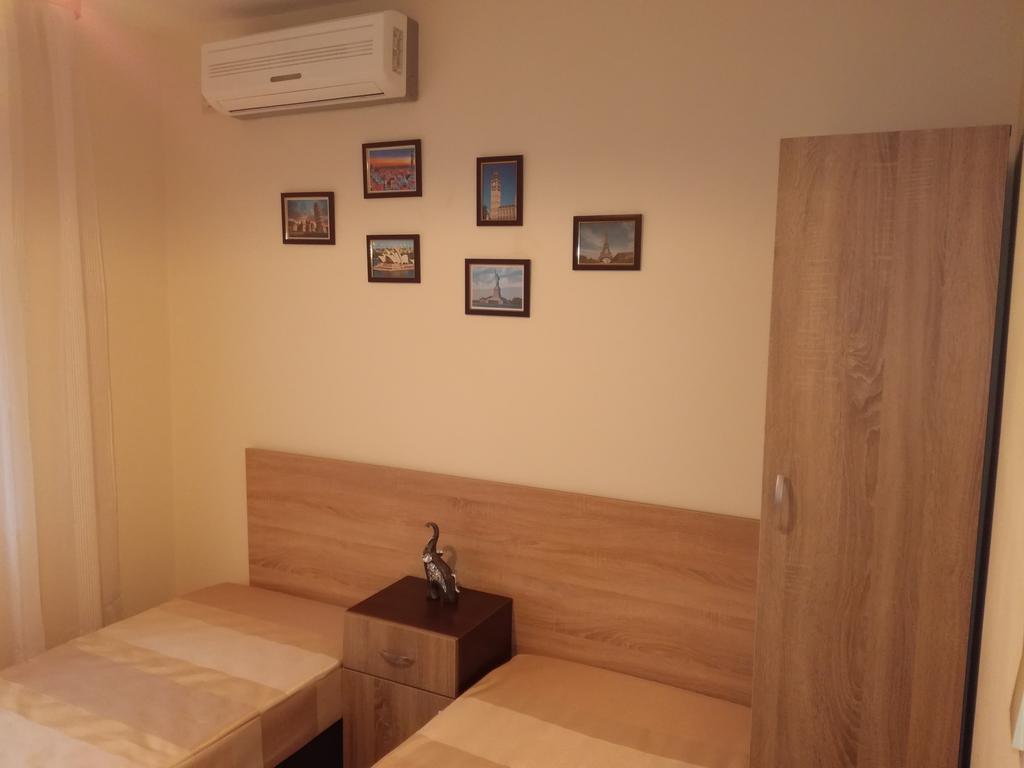 Apartment Central Varna ภายนอก รูปภาพ